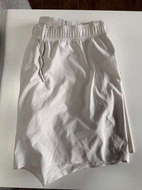 Lululemon shorts - lined in bone